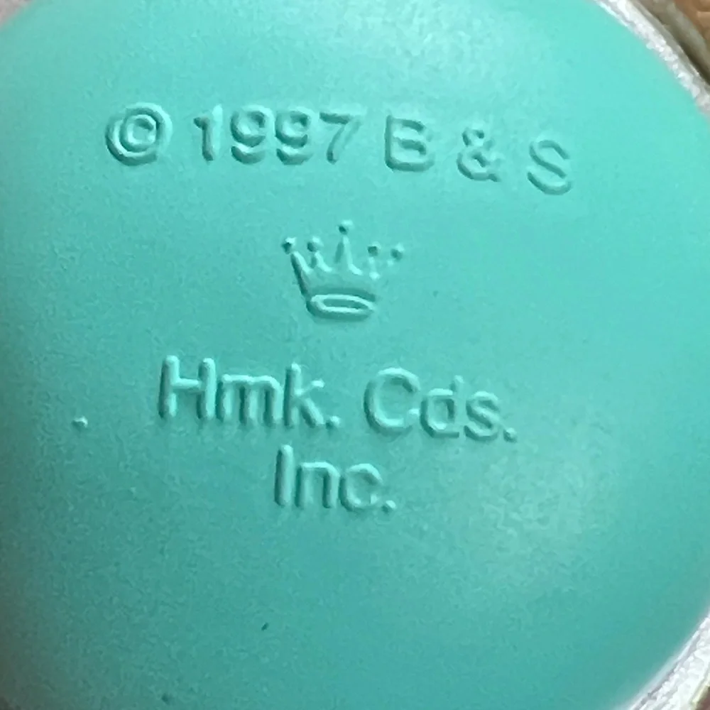 Hallmark Eggs-Pert Artist Crayola Crayon 1997 Spring Collection Handcrafted